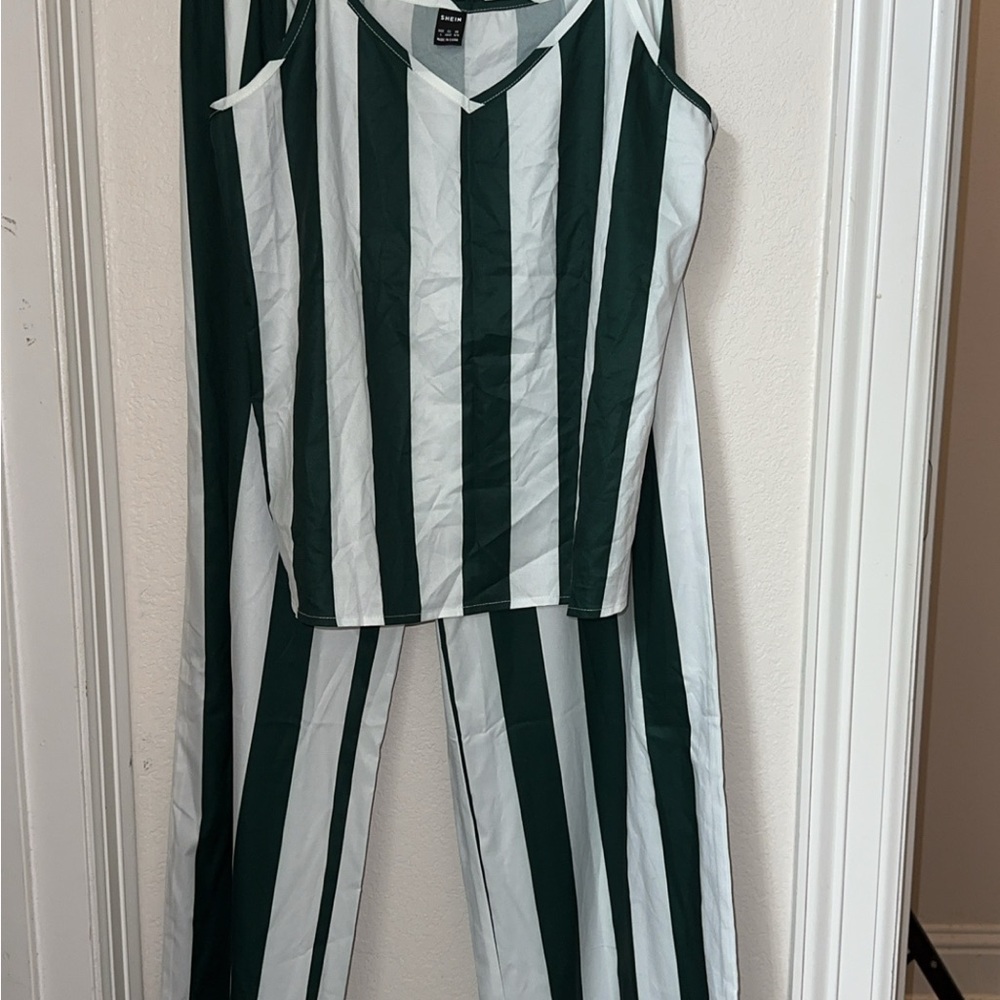 NWOT 2 piece set